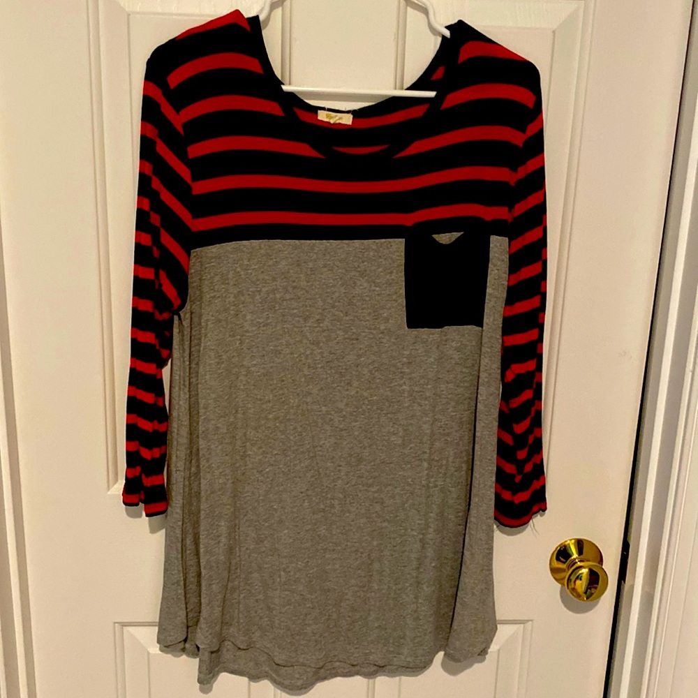 Beautiful game day top!